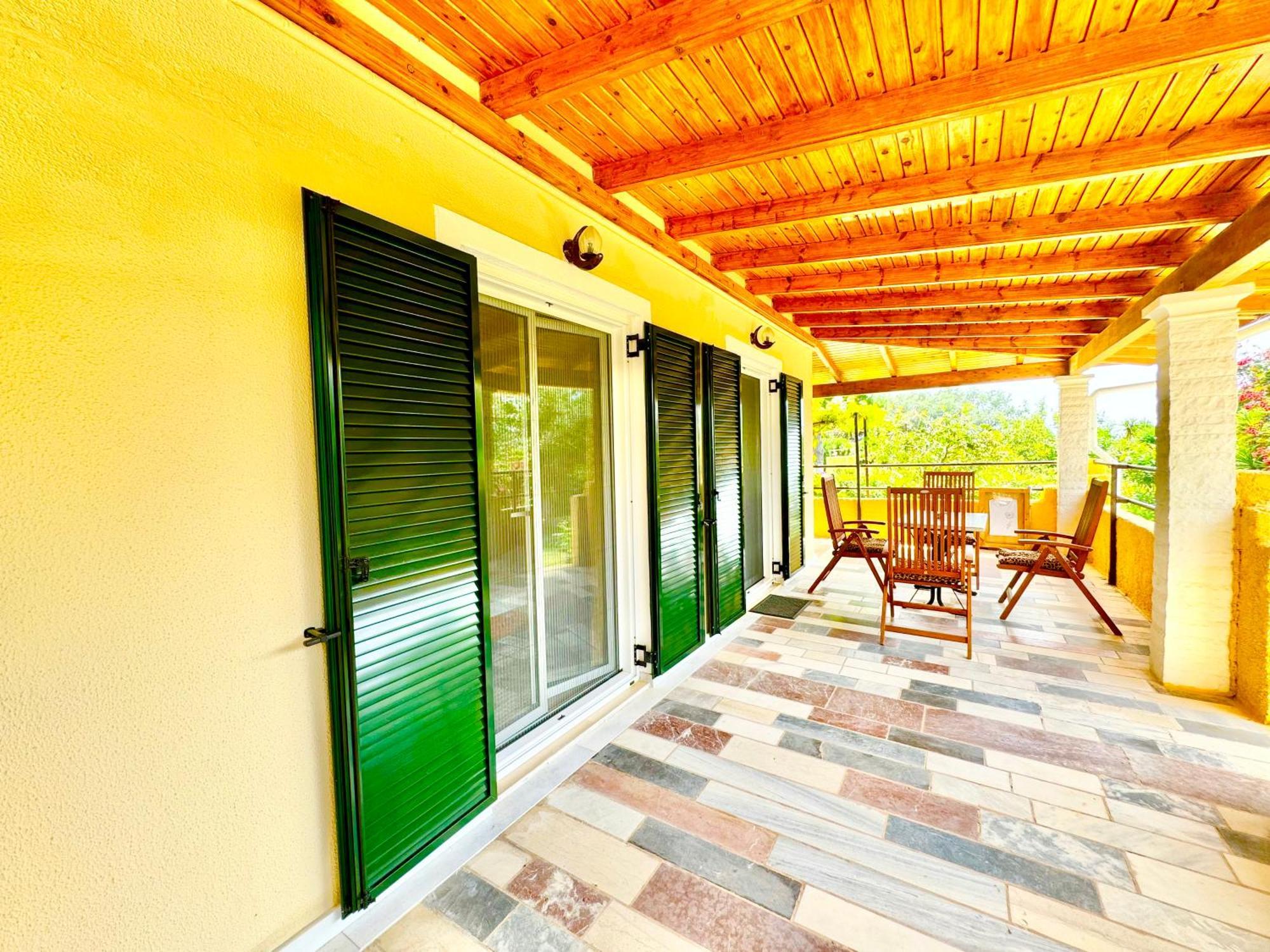 TETRAKTYS estate Apartment Ágios Matthaíos Exterior foto